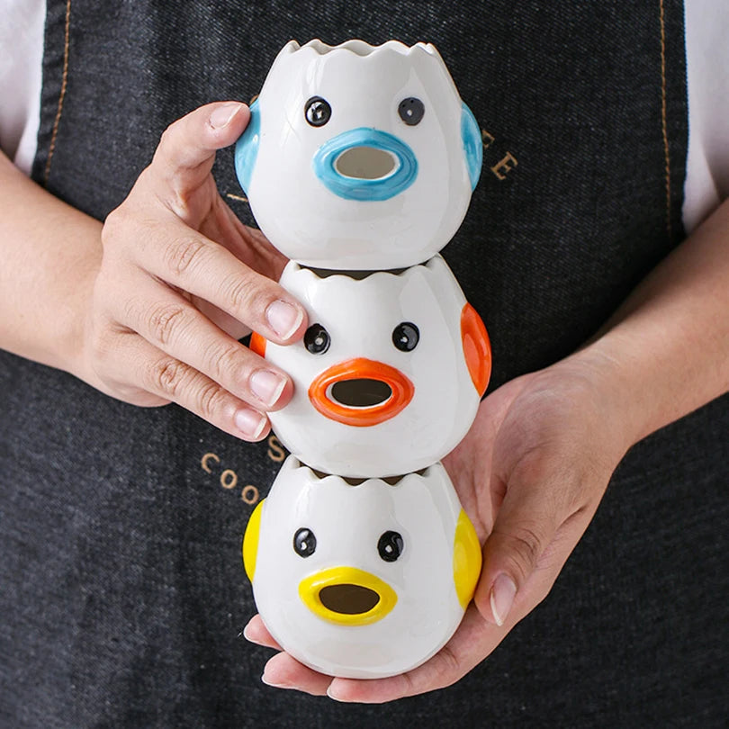 Cute Chicken Egg Separator – Ceramic Yolk & White Divider for Baking & Cooking