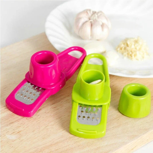 Mini Manual Garlic Grinder – Handheld Garlic Press & Masher for Kitchen, Creative Green Cooking Gadget